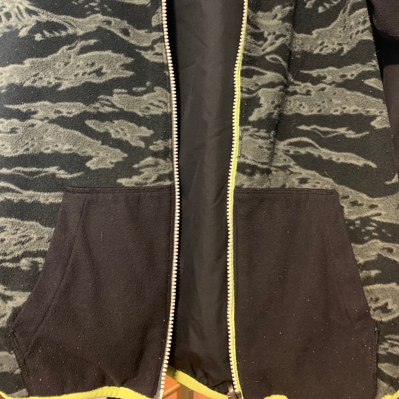 Reversible North Face - Picture 13 of 14